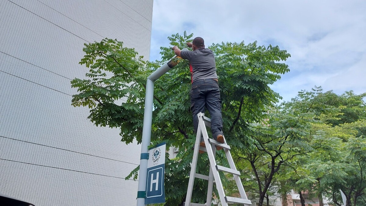 施工中01